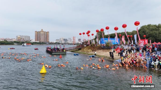 ���(d��ng)�F(xi��n)������Ӿʿ��������ˮ����ʯ���� �z