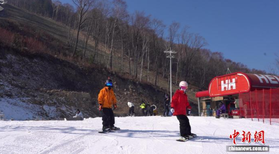 ��ѩ�ۺ����w�(y��n)���׻�������ʯ���� �z