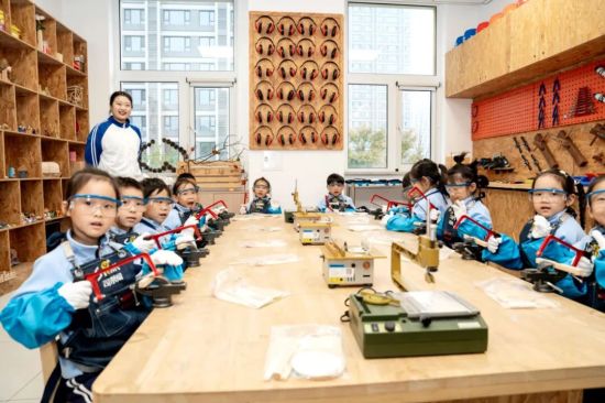 ���¸��^(q��)�׃��@С�����ڄ�(chu��ng)�ͽ����_չ�ֹ����`�W(xu��)��(x��)