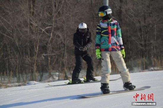 ��ѩ��(��i)�������ڼ����е�ѩ��(ch��ng)��ѩ��(�Y�ψD)���� �z