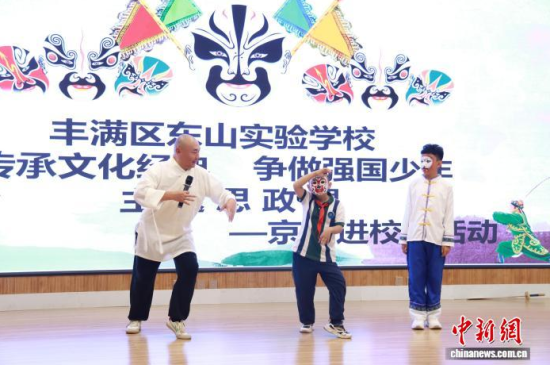 ʷ����(qu��n)(��һ)���ڽo�W(xu��)�������n��(�Y�ψD) �������S�M�^(q��)�|ɽ��(sh��)�(y��n)�W(xu��)У���D