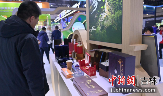 �����������ˁ��Ԗ|�����������n�����ɹŇ���7��(g��)���Hչ�F(tu��n)��41�Ҹ۰��_�S��I(y��)���c������/�z