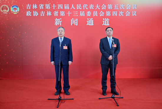 1��26���������f(xi��)����ʡ��ʮ����ί�T�����ĴΕ��hί�Tͨ���������۝�(��һ)�ش�ӛ���ᆖ�� ���� �z