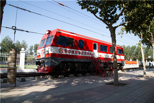 石家莊鐵路學(xué)校高鐵類專業(yè)有哪些？