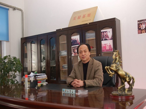 石家莊東華鐵路學(xué)校校長(zhǎng)是誰(shuí)？